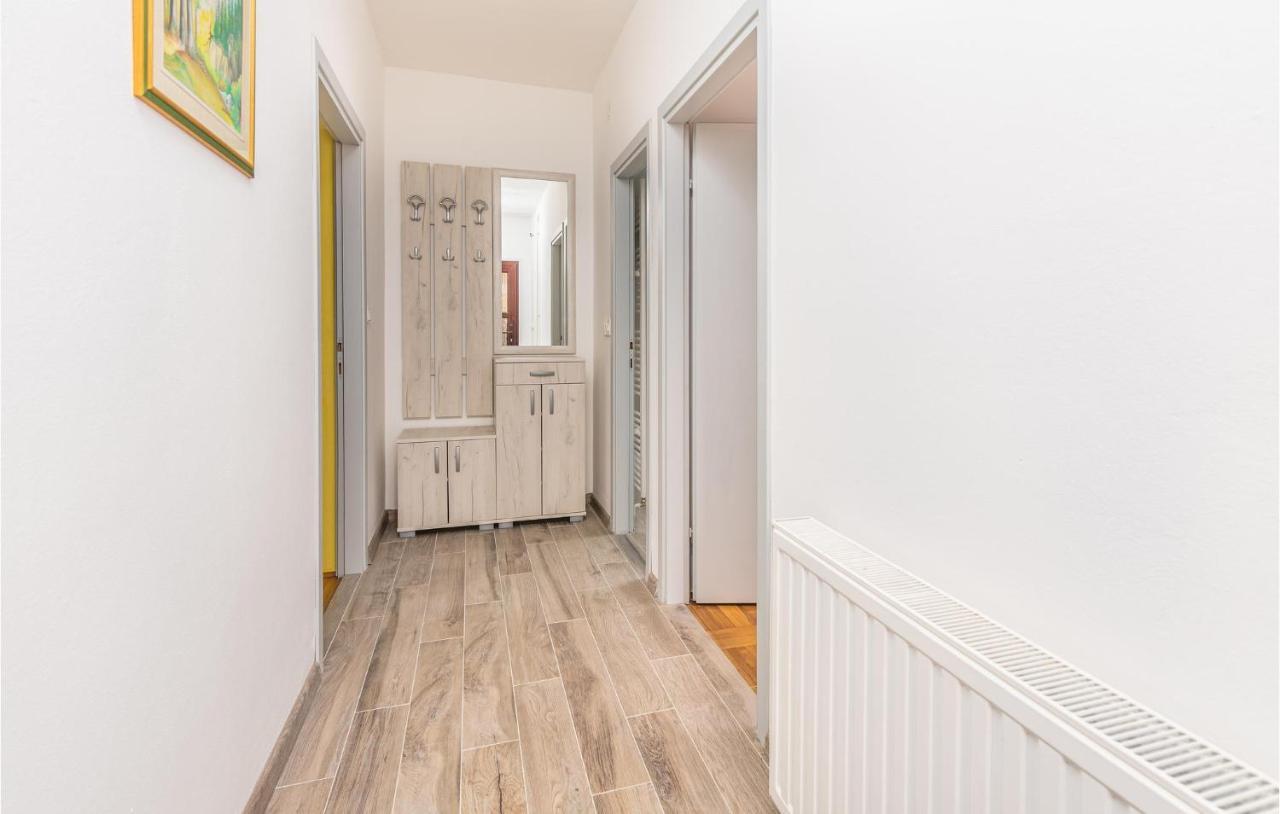 Stunning Apartment In Krk With Kitchen Krk Town Exteriör bild