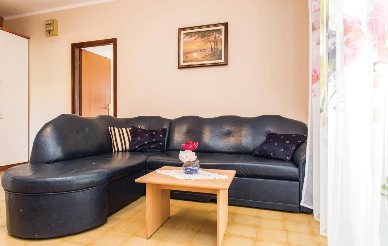 Stunning Apartment In Krk With Kitchen Krk Town Exteriör bild