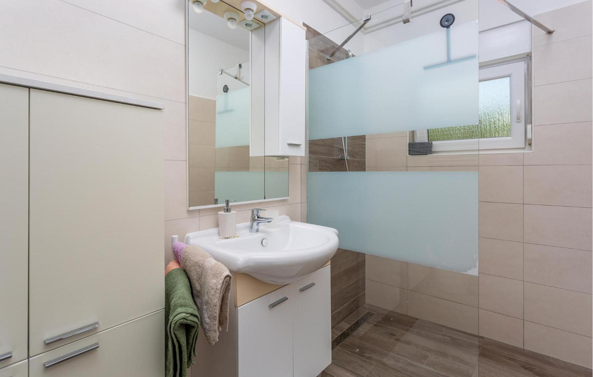 Stunning Apartment In Krk With Kitchen Krk Town Exteriör bild