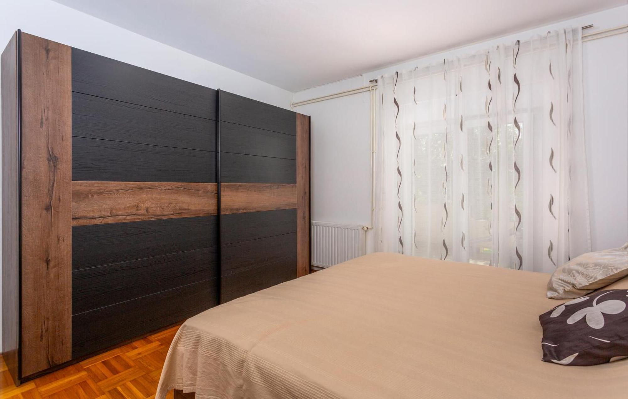 Stunning Apartment In Krk With Kitchen Krk Town Exteriör bild