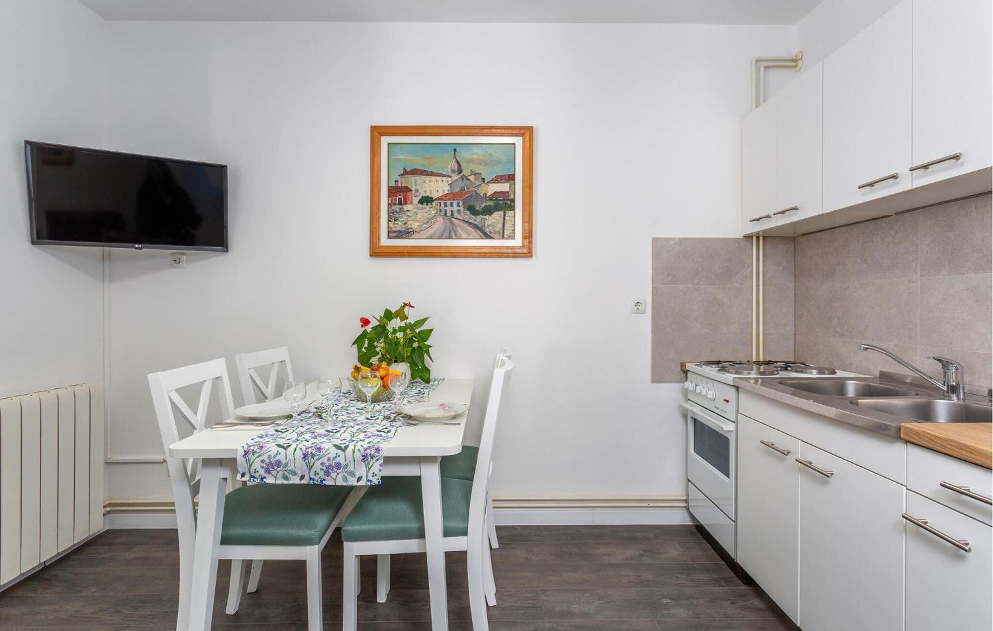 Stunning Apartment In Krk With Kitchen Krk Town Exteriör bild