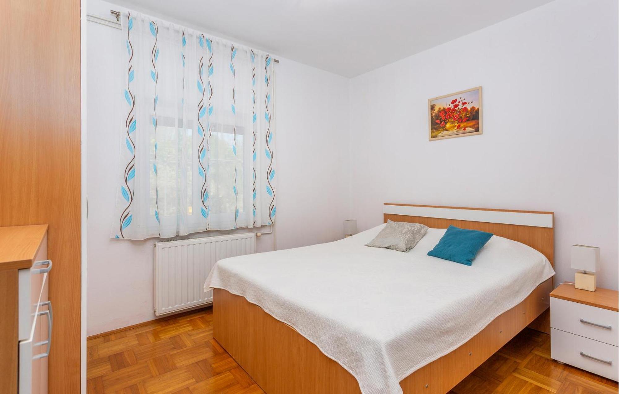 Stunning Apartment In Krk With Kitchen Krk Town Exteriör bild