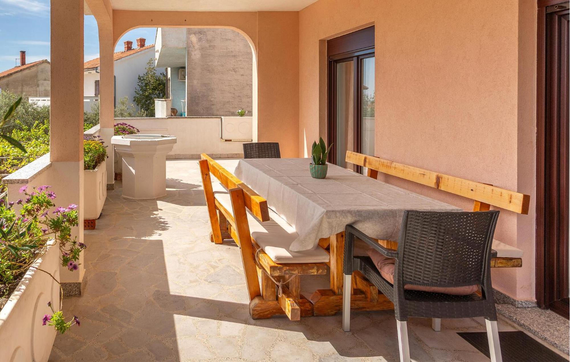 Stunning Apartment In Krk With Kitchen Krk Town Exteriör bild