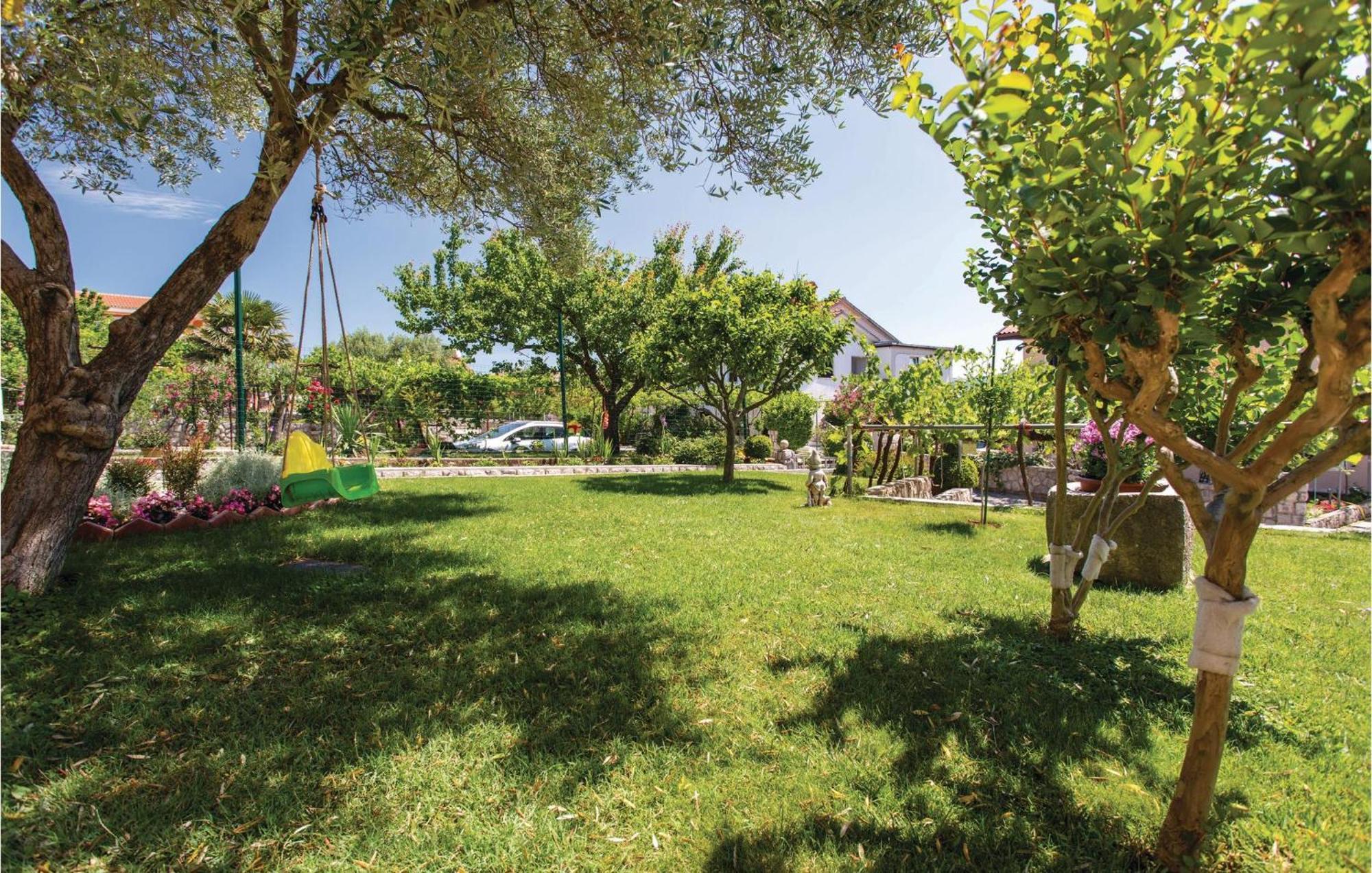 Stunning Apartment In Krk With Kitchen Krk Town Exteriör bild